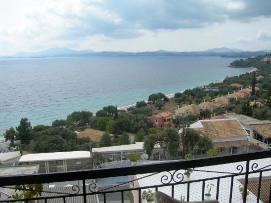 Vasiliki Seamemories Apartment Барбати Екстериор снимка