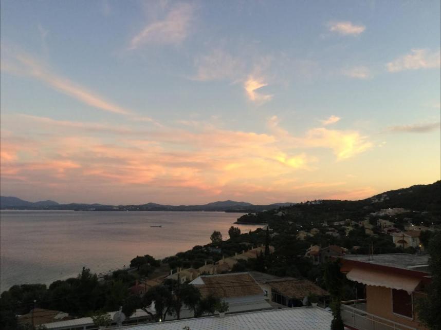 Vasiliki Seamemories Apartment Барбати Екстериор снимка