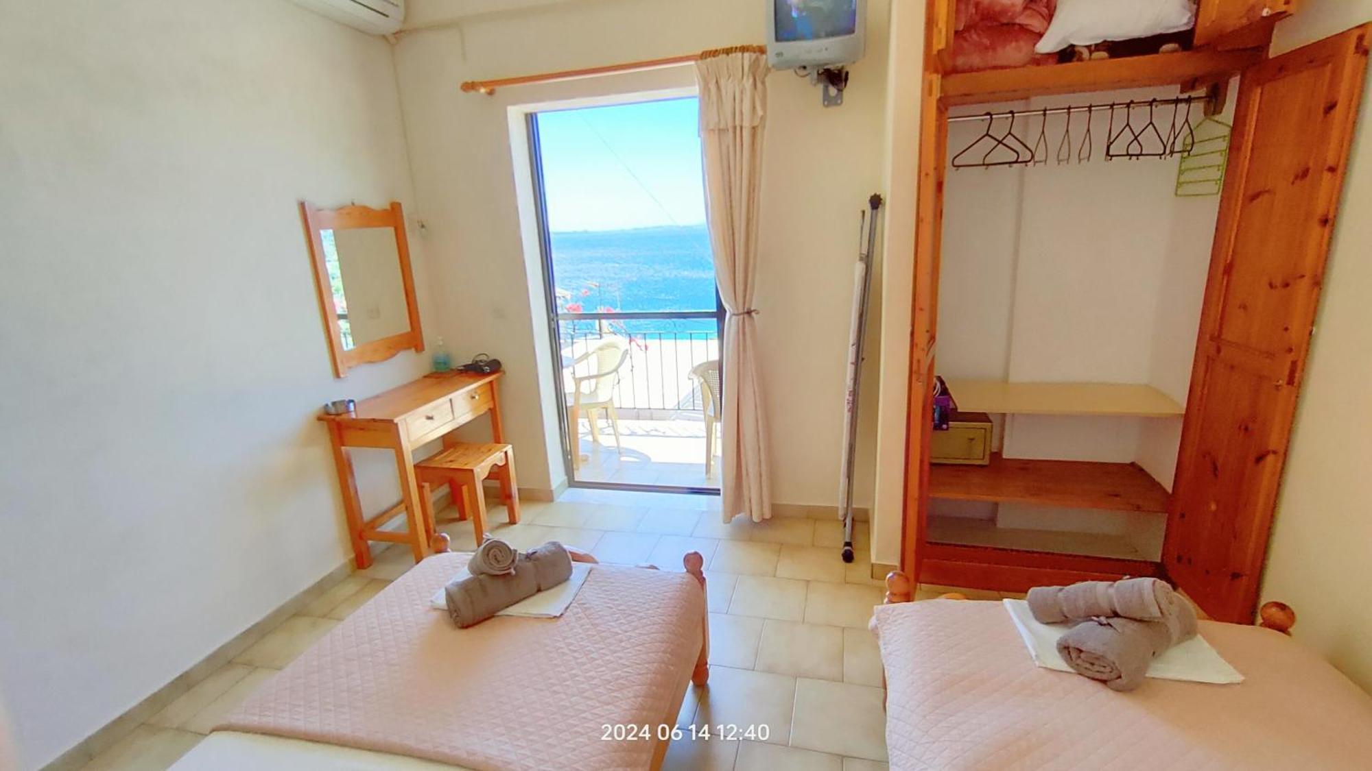 Vasiliki Seamemories Apartment Барбати Екстериор снимка