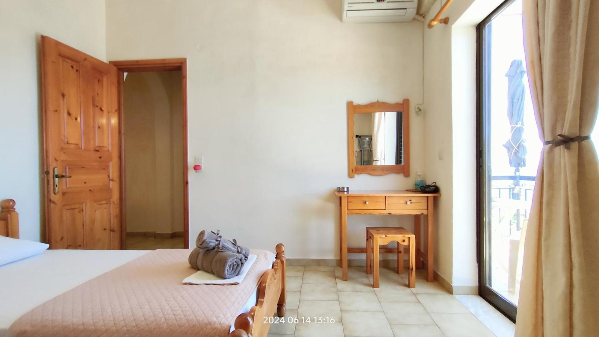 Vasiliki Seamemories Apartment Барбати Екстериор снимка